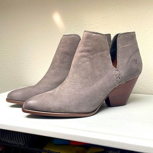 New without box, never worn Frye Reina leather boots size 9